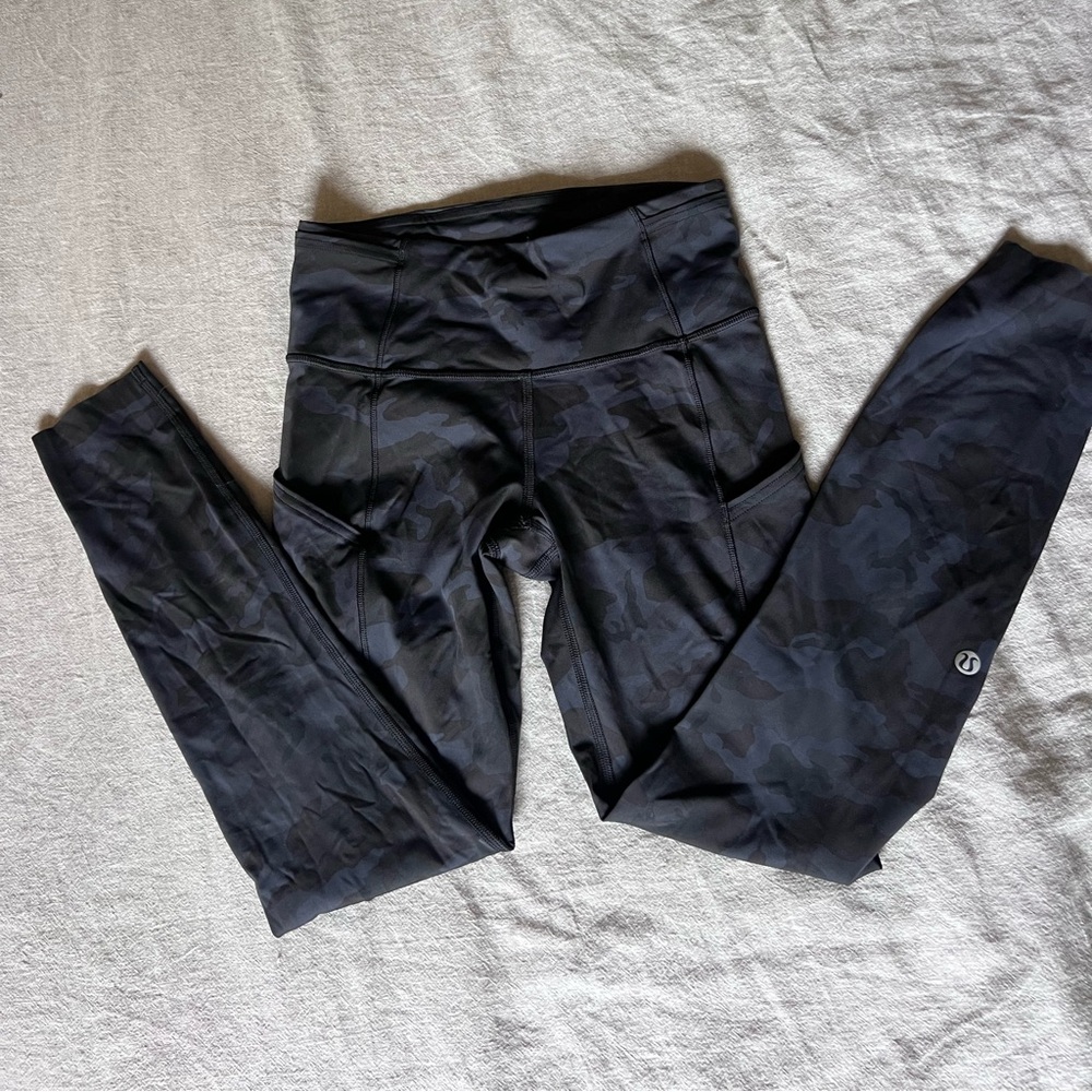 Fast and free lululemon legging